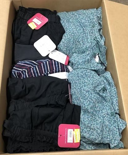 Manifested Pallet of Maternity Clothing - Image 8